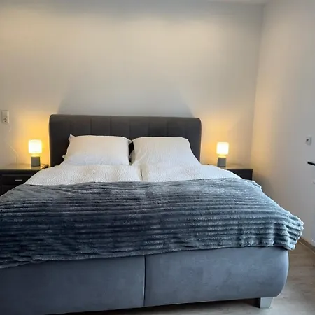 Apartmán Am Wald Und Hannover Stadt, Contactless Check -in, Free Parking, Ronnenberg