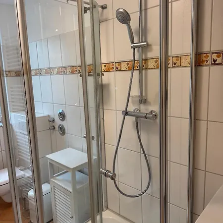 Apartmán Am Wald Und Hannover Stadt, Contactless Check -in, Free Parking, Ronnenberg