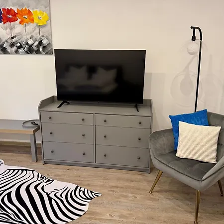 Apartman Am Wald Und Hannover Stadt, Contactless Check -in, Free Parking, Ronnenberg