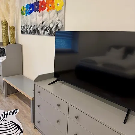 Apartmán Am Wald Und Hannover Stadt, Contactless Check -in, Free Parking, Ronnenberg