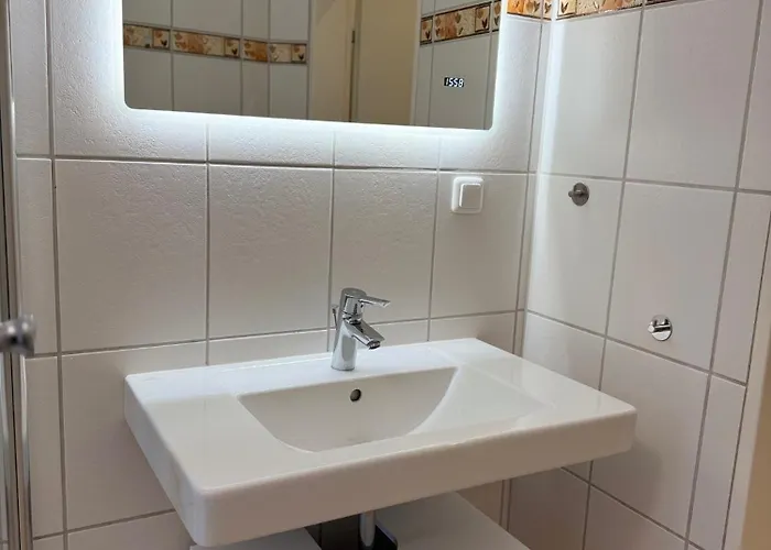 Am Wald Und Hannover Stadt, Contactless Check -in, Free Parking, Appartement Ronnenberg